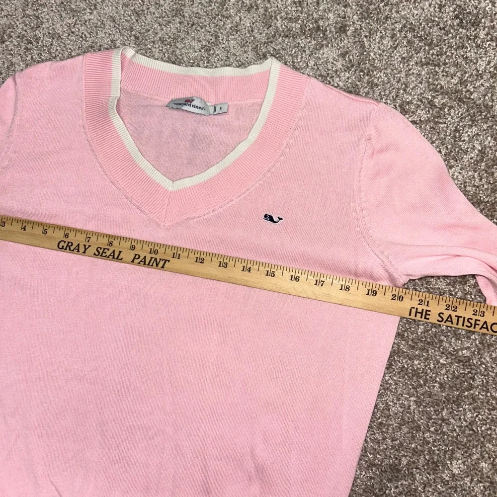 Vineyard Vines Women Small Pink V-Neck Sweater Ivory Trim Whale Logo Pullover